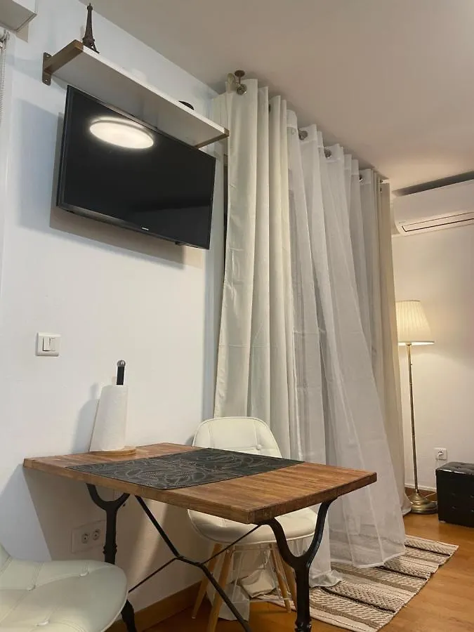 Studio Centre Ville Nice France